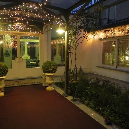 Ξενοδοχείο Relais Roncuzzi 4*