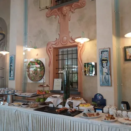 Relais Roncuzzi Ξενοδοχείο 4*