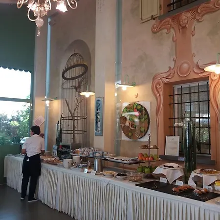Relais Roncuzzi 4* Russi