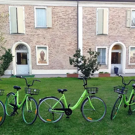 Relais Roncuzzi 4* Russi